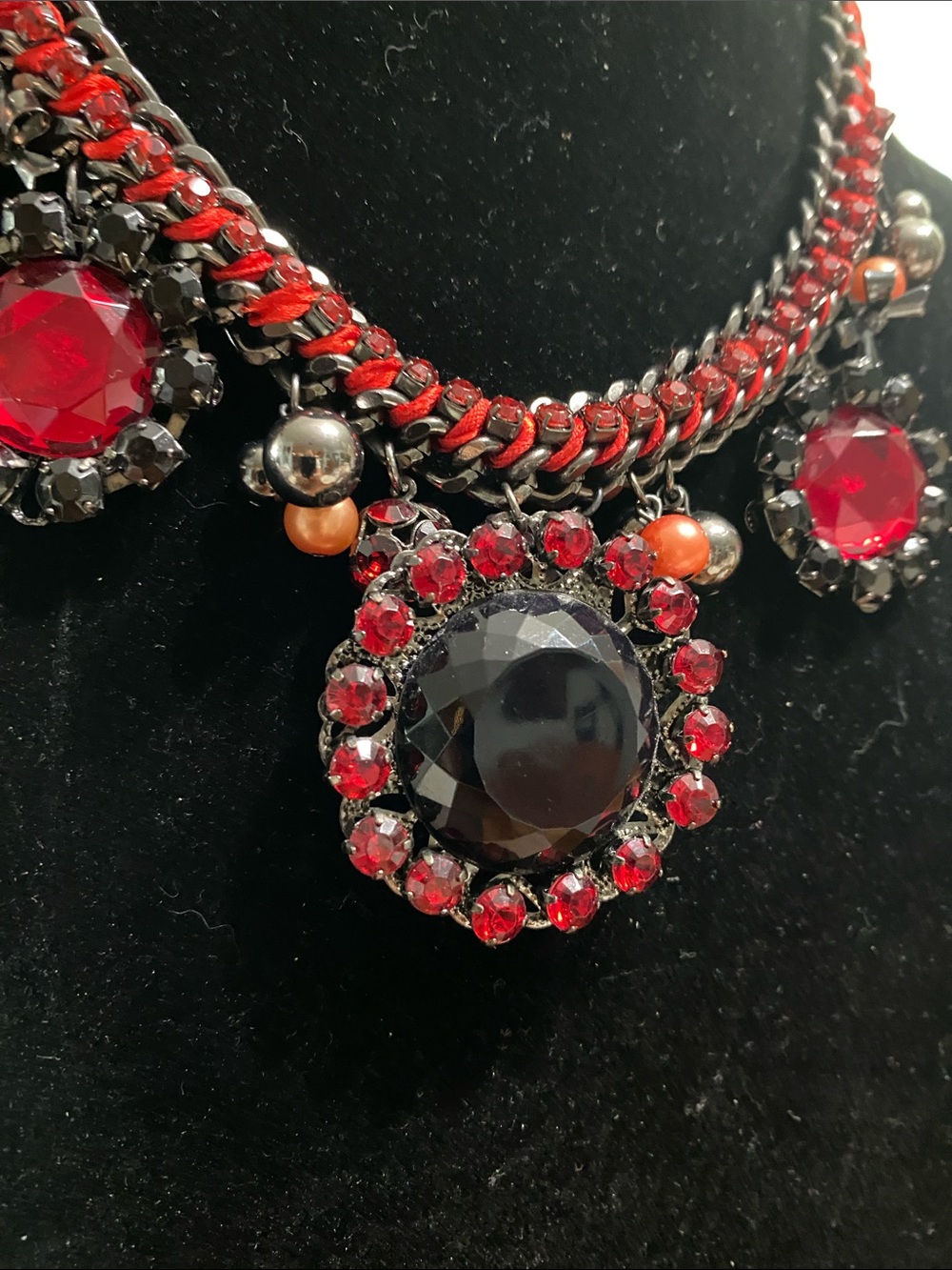 Red Crystal Statement Necklace on Gunmetal Chain - Picture 2 of 5